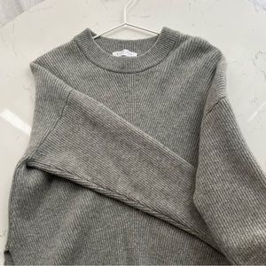 Everlane cashmere sweater, excellent condition